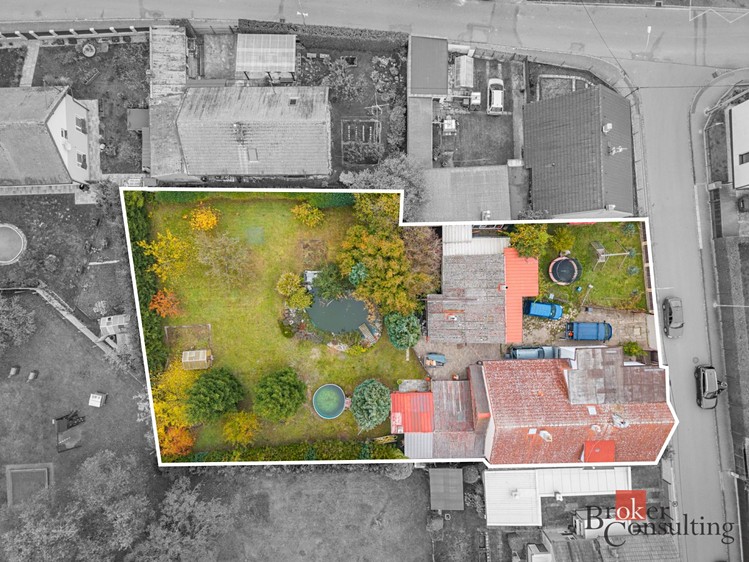 Prodej rodinného domu 195 m², pozemek 1 560 m² - foto 2