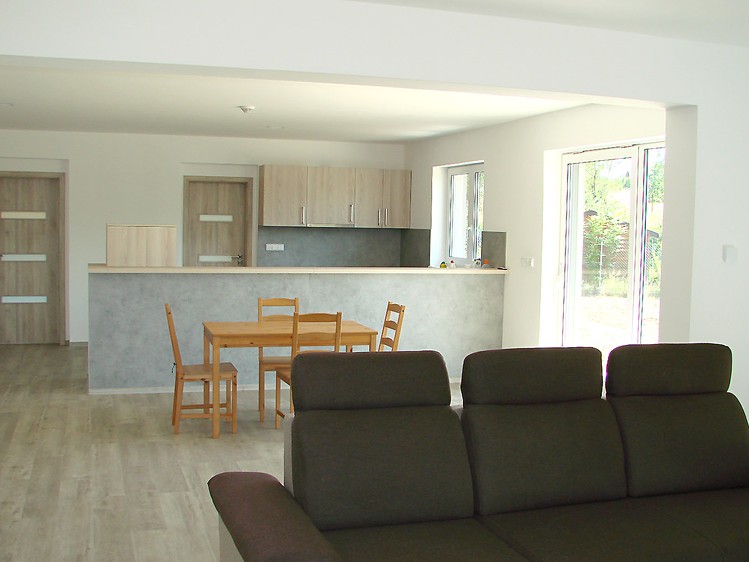 Prodej rodinného domu 125 m², pozemek 2 597 m² - foto 7