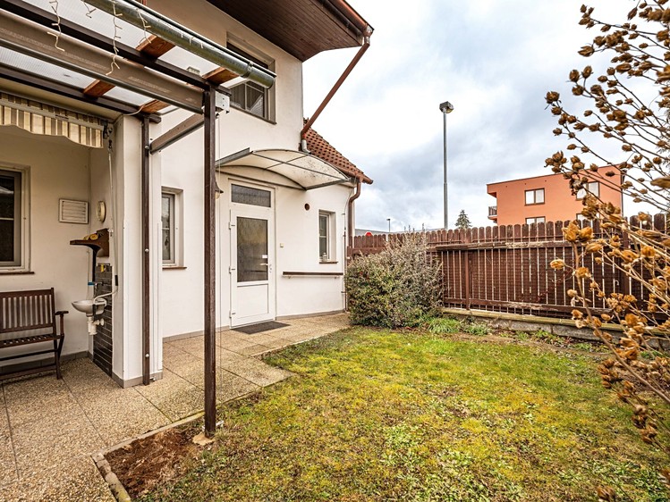 Prodej rodinného domu 160 m², pozemek 261 m² - foto 7