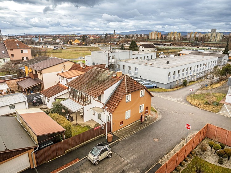 Prodej rodinného domu 160 m², pozemek 261 m² - foto 6