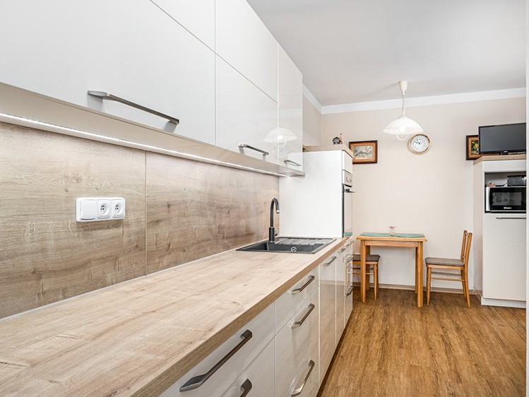 Prodej rodinného domu 140 m², pozemek 393 m² - foto 8
