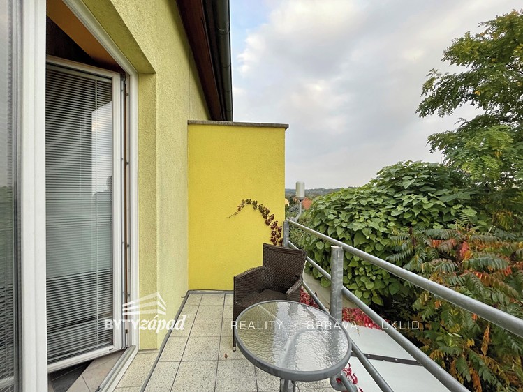 Prodej rodinného domu 155 m², pozemek 326 m² - foto 8