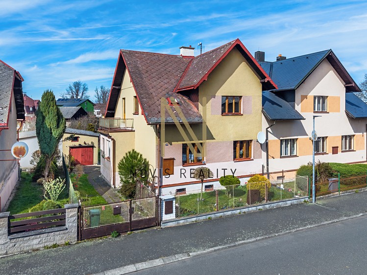 Prodej rodinného domu 131 m², pozemek 583 m² - foto 1