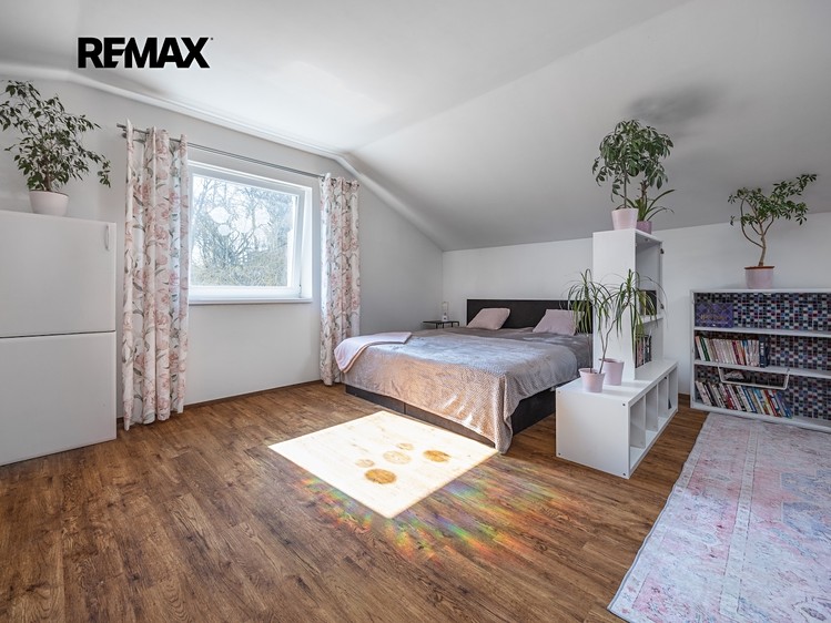 Prodej rodinného domu 121 m², pozemek 293 m² - foto 5