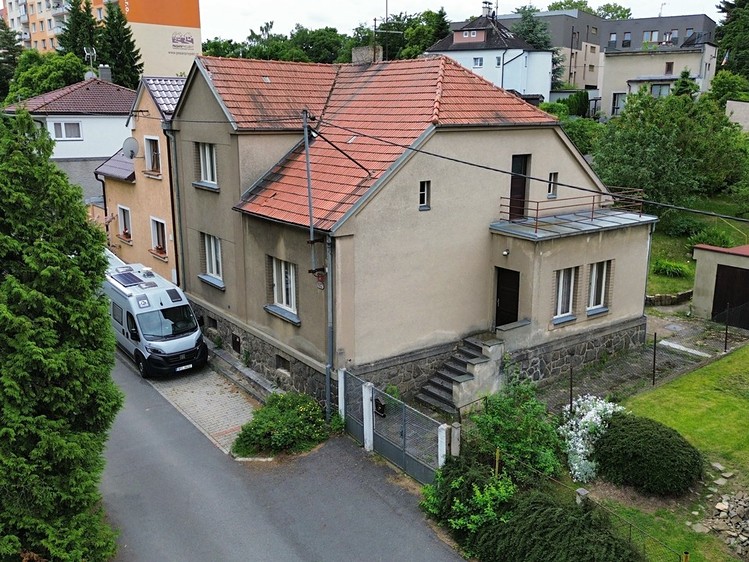 Prodej rodinného domu 160 m², pozemek 529 m² - foto 1