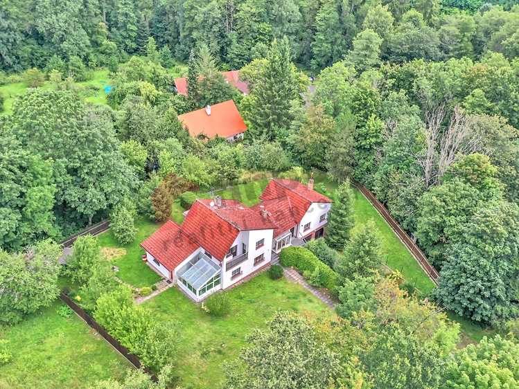 Prodej rodinného domu 231 m², pozemek 77 689 m² - foto 2