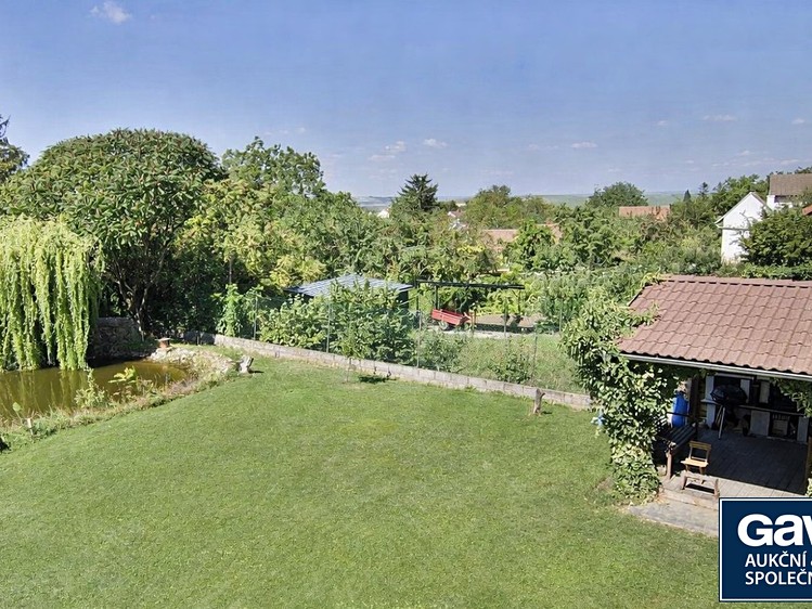 Dražba vily 397 m², pozemek 1 217 m² - foto 2