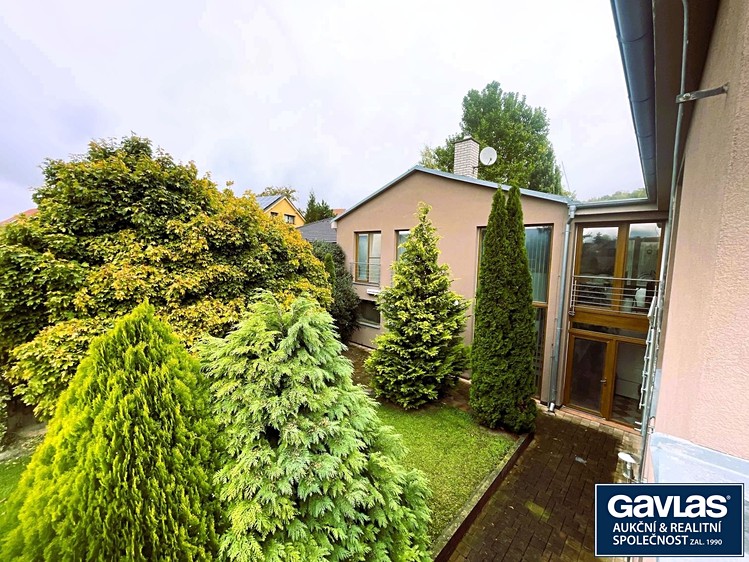 Dražba vily 397 m², pozemek 1 217 m² - foto 4