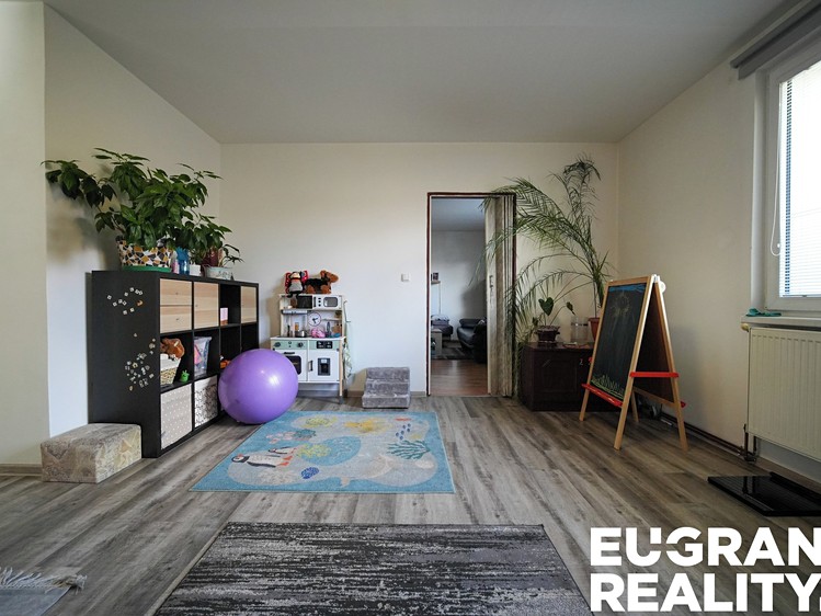 Prodej rodinného domu 216 m², pozemek 632 m² - foto 8