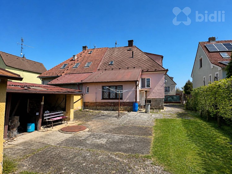 Prodej rodinného domu 165 m², pozemek 685 m² - foto 7