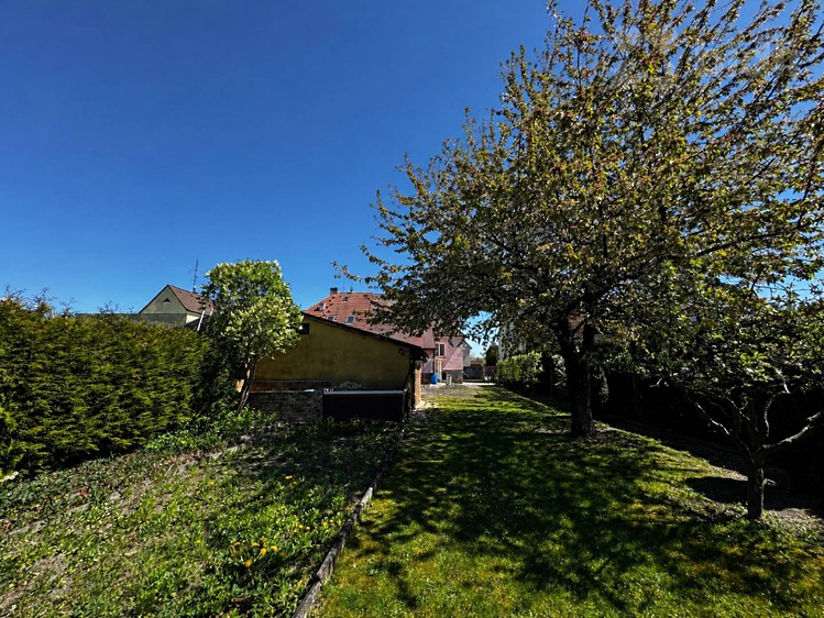 Prodej rodinného domu 165 m², pozemek 685 m² - foto 8