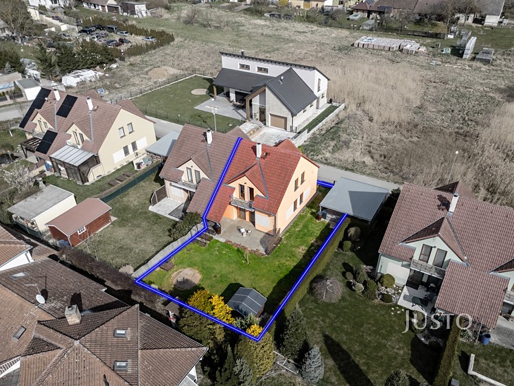 Prodej rodinného domu 141 m², pozemek 385 m² - foto 4