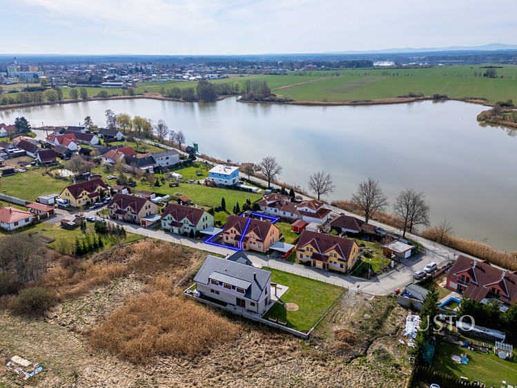 Prodej rodinného domu 141 m², pozemek 385 m² - foto 6