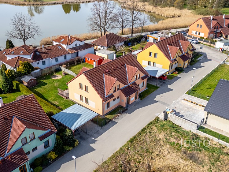 Prodej rodinného domu 141 m², pozemek 385 m² - foto 5