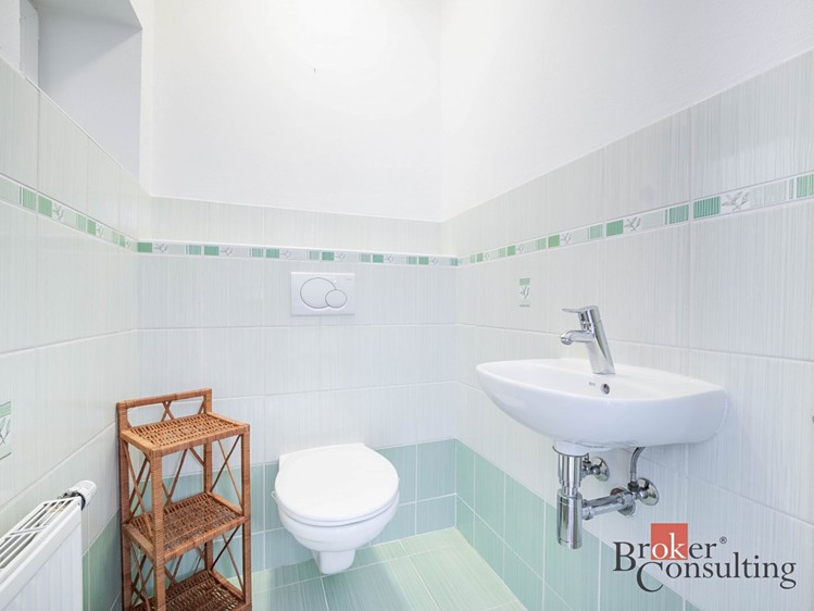 Prodej rodinného domu 121 m², pozemek 516 m² - foto 8