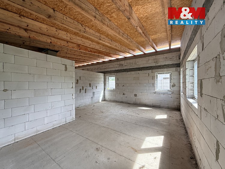 Prodej  rodinného domu 107 m², pozemek 843 m² - foto 4