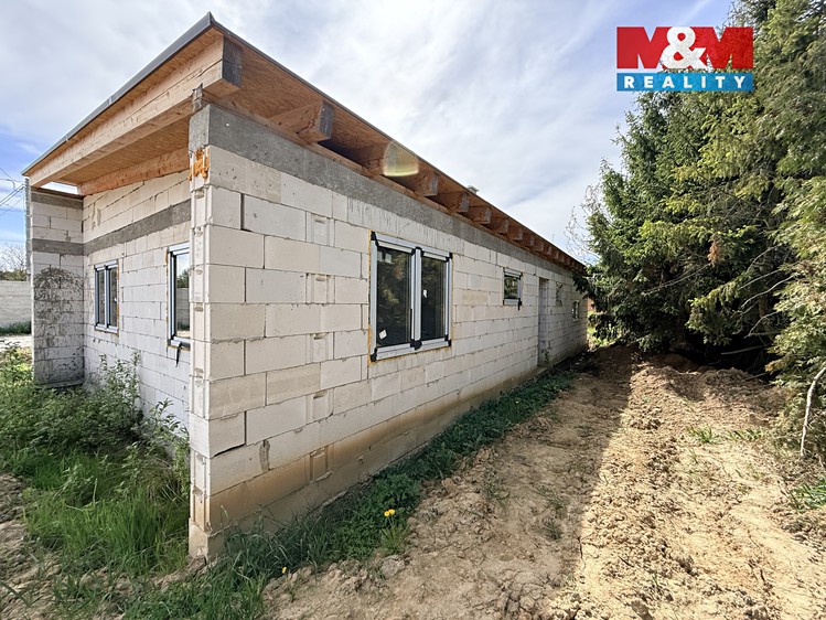 Prodej  rodinného domu 107 m², pozemek 843 m² - foto 3