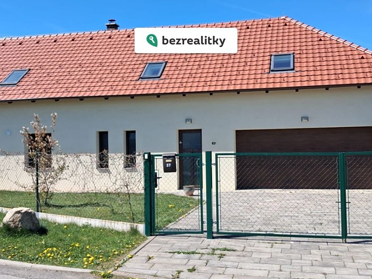 Prodej rodinného domu 318 m², pozemek 1 341 m² - foto 2