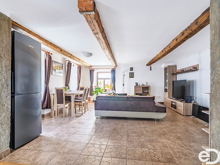 Prodej rodinného domu 180 m², pozemek 2 143 m² - foto 7