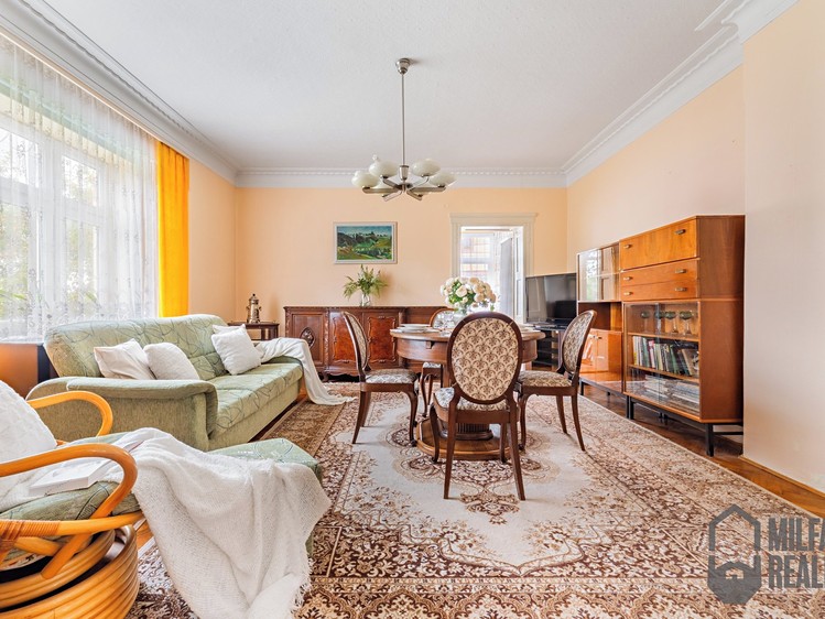 Prodej  rodinného domu 200 m², pozemek 635 m² - foto 3