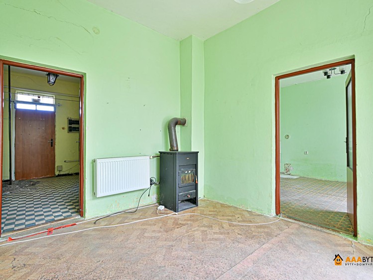 Prodej rodinného domu 180 m², pozemek 290 m² - foto 6