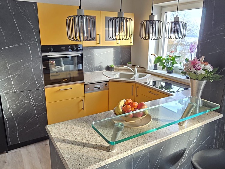 Prodej rodinného domu 330 m², pozemek 1 286 m² - foto 7