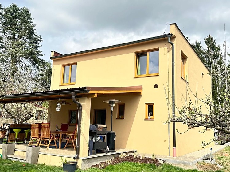 Prodej rodinného domu 220 m², pozemek 1 040 m² - foto 5