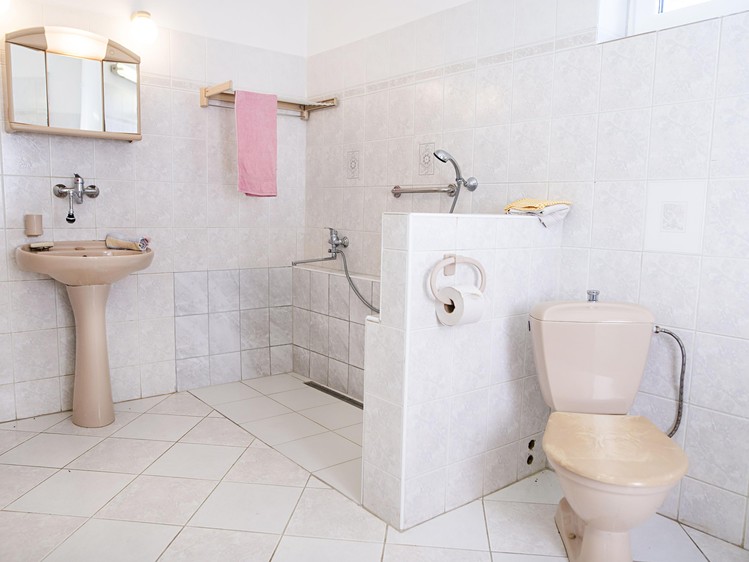 Prodej rodinného domu 165 m², pozemek 360 m² - foto 8