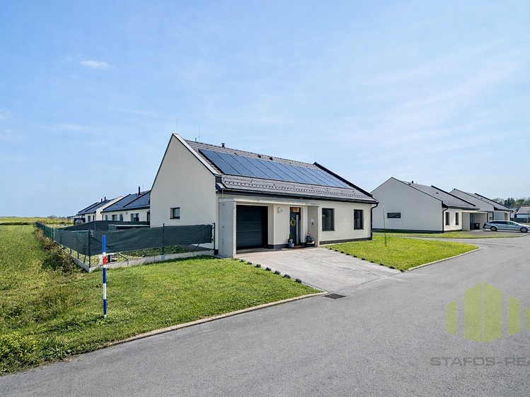 Prodej rodinného domu 128 m², pozemek 455 m² - foto 3