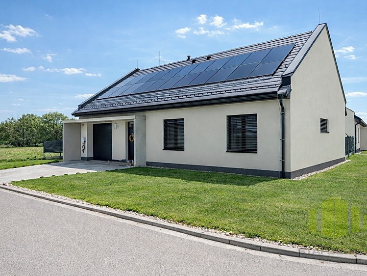 Prodej rodinného domu 128 m², pozemek 455 m² - foto 4