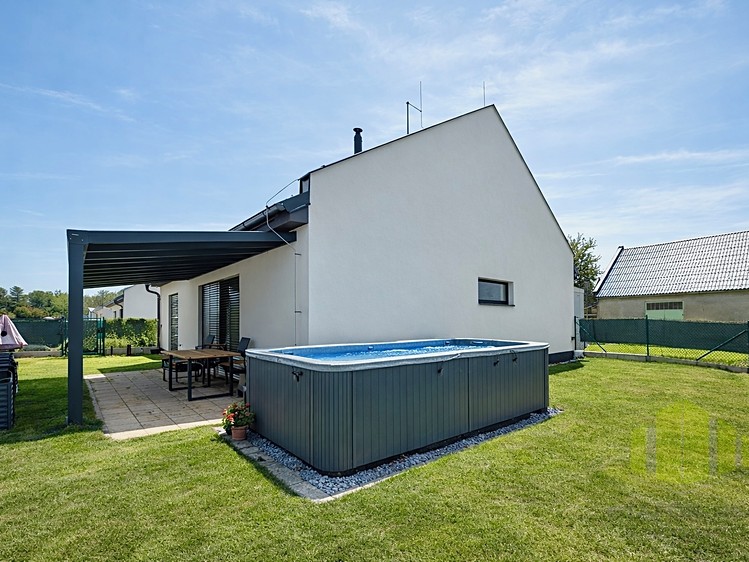 Prodej rodinného domu 128 m², pozemek 455 m² - foto 7