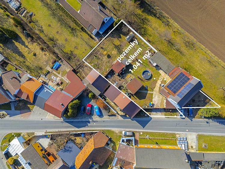 Prodej  rodinného domu 180 m², pozemek 1 101 m² - foto 3