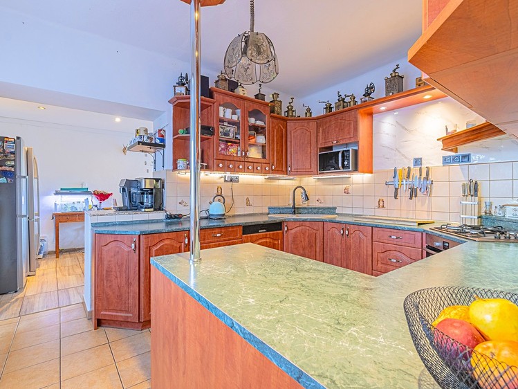 Prodej  rodinného domu 180 m², pozemek 1 101 m² - foto 5