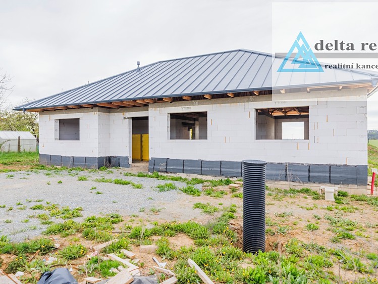 Prodej  rodinného domu 221 m², pozemek 910 m² - foto 5
