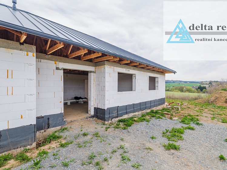 Prodej  rodinného domu 221 m², pozemek 910 m² - foto 8