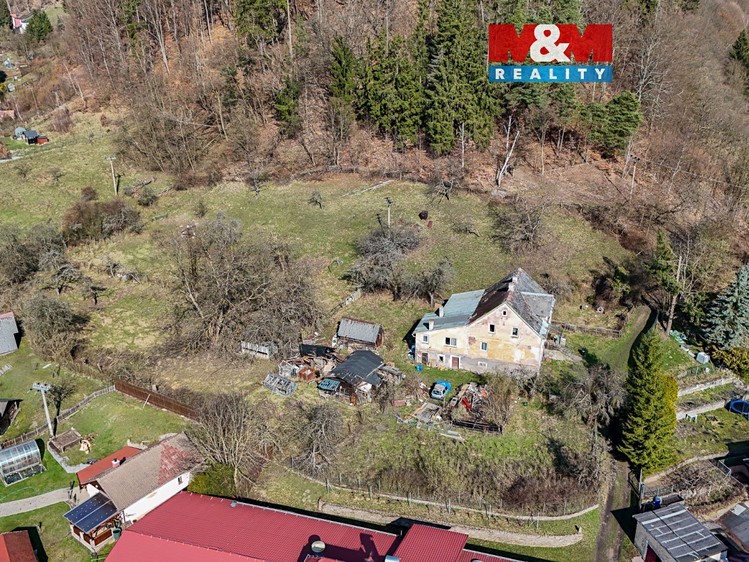 Prodej rodinného domu 300 m², pozemek 5 737 m² - foto 1
