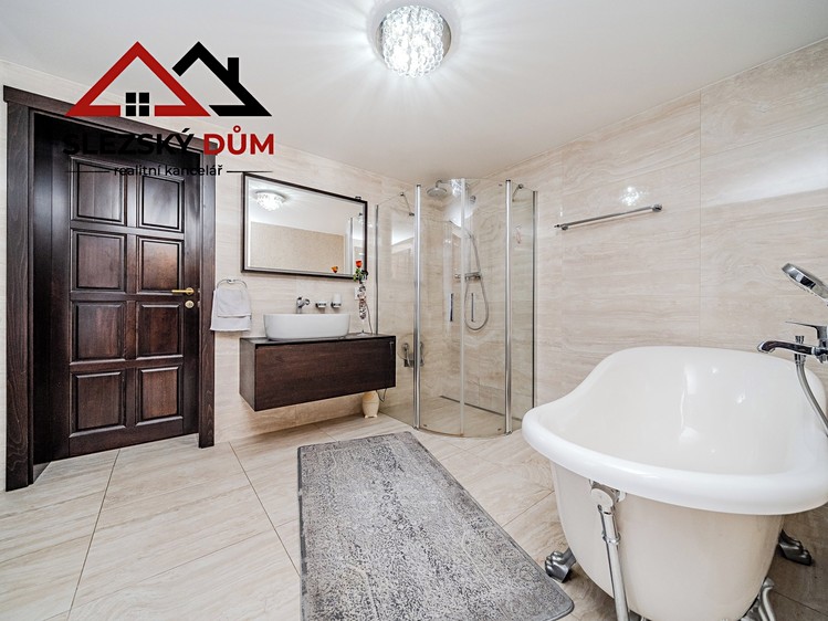 Prodej rodinného domu 160 m², pozemek 7 046 m² - foto 3