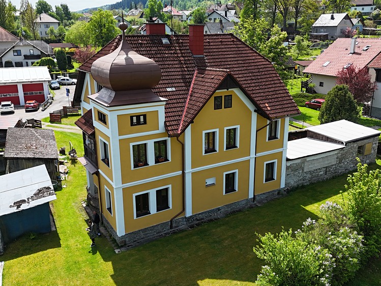 Prodej vily 570 m², pozemek 1 544 m² - foto 4