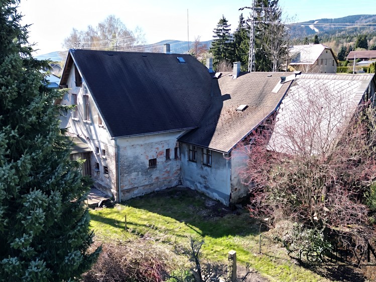 Prodej rodinného domu 273 m², pozemek 1 560 m² - foto 6