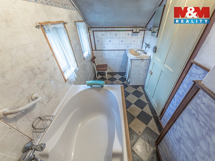 Prodej rodinného domu 134 m², pozemek 559 m² - foto 8