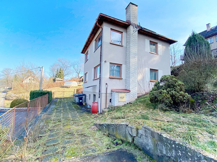 Prodej rodinného domu 110 m², pozemek 1 592 m² - foto 1