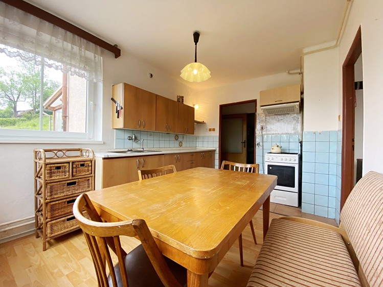 Prodej rodinného domu 110 m², pozemek 1 592 m² - foto 5