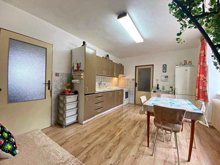 Prodej  rodinného domu 105 m², pozemek 745 m² - foto 4