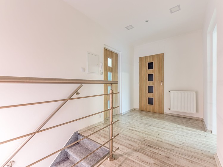 Prodej rodinného domu 230 m², pozemek 1 249 m² - foto 6