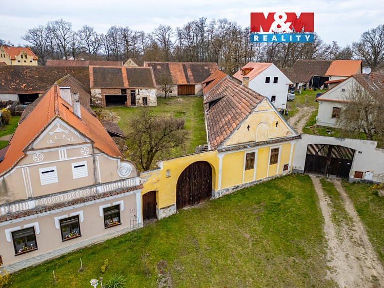 Prodej chalupy 180 m², pozemek 1 953 m² - foto 1
