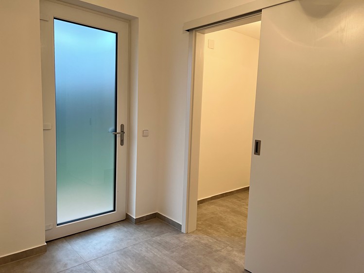 Prodej rodinného domu 173 m², pozemek 323 m² - foto 8