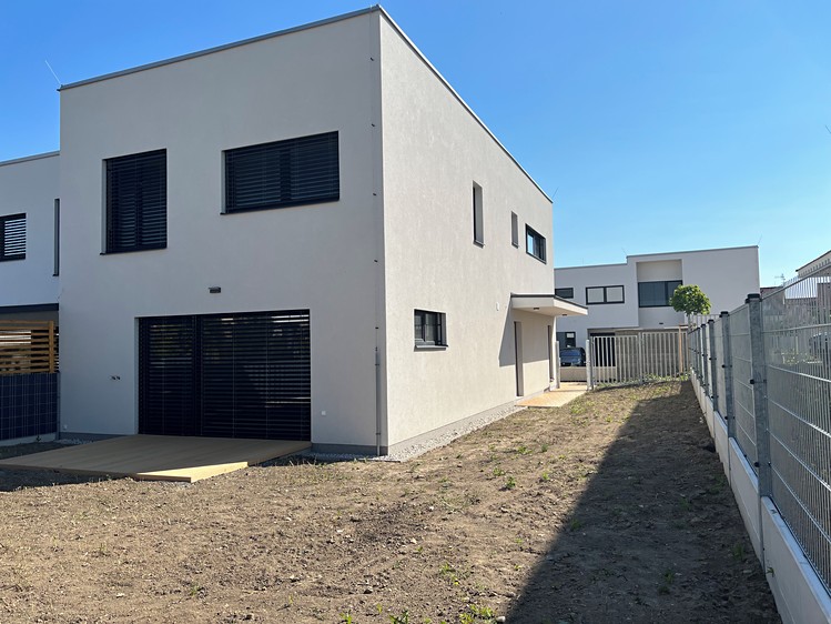 Prodej rodinného domu 173 m², pozemek 323 m² - foto 5