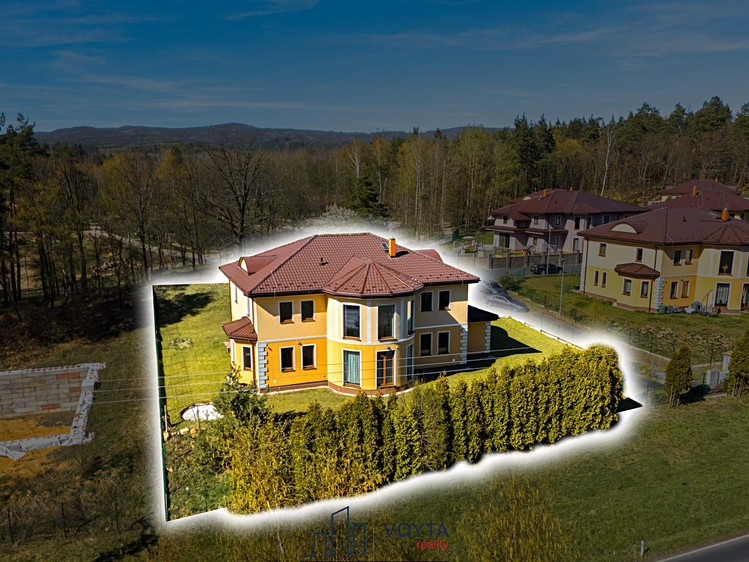 Prodej vily 347 m², pozemek 1 370 m² - foto 4