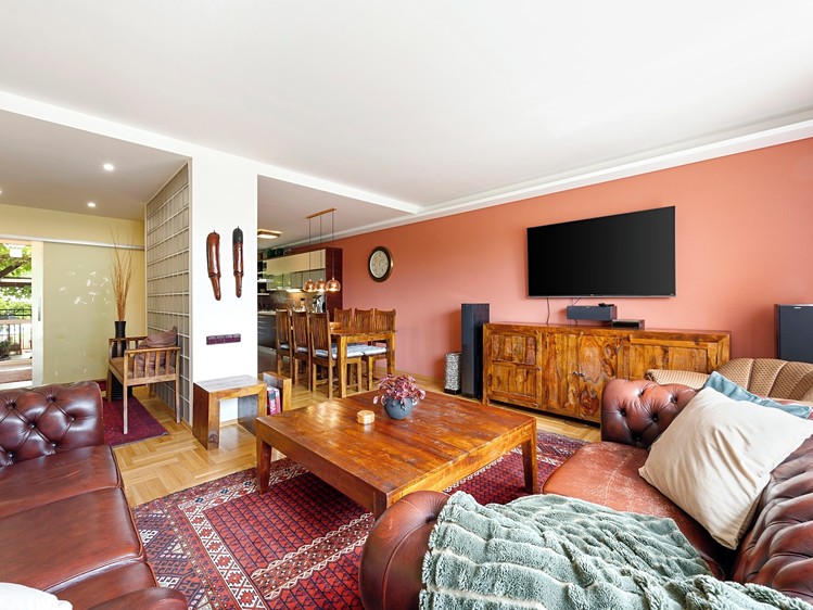 Prodej rodinného domu 259 m², pozemek 808 m² - foto 8