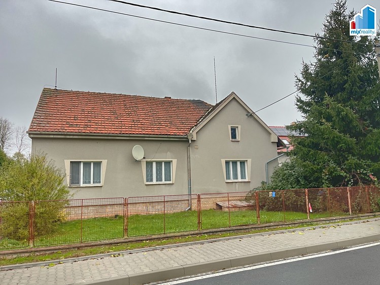 Prodej rodinného domu 95 m², pozemek 2 147 m² - foto 1